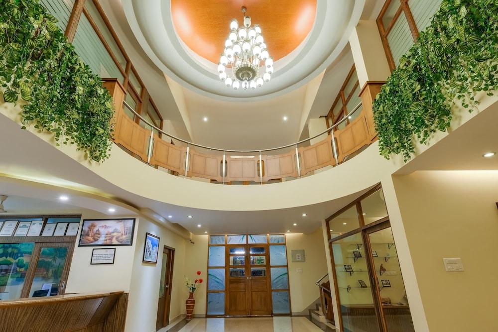 Spazio Leisure Resort, Goa Anjuna Bagian luar foto