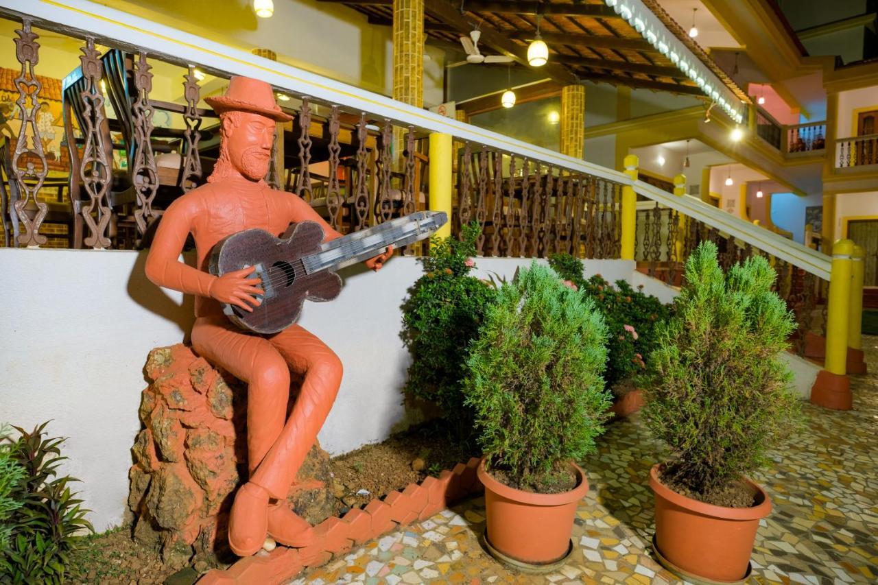 Spazio Leisure Resort, Goa Anjuna Bagian luar foto